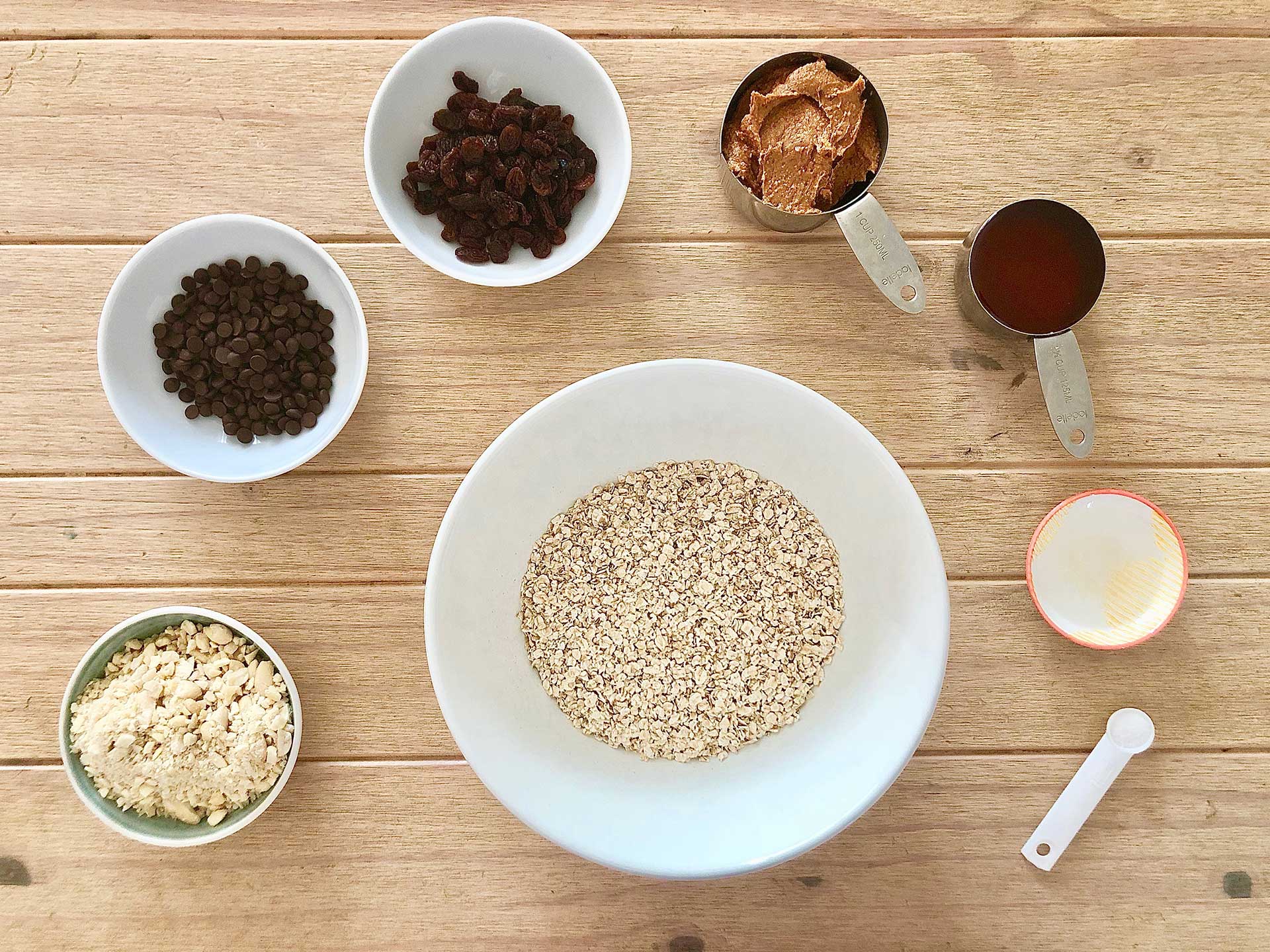 No_Bake_Oat_Bars_Ingredients.jpg
