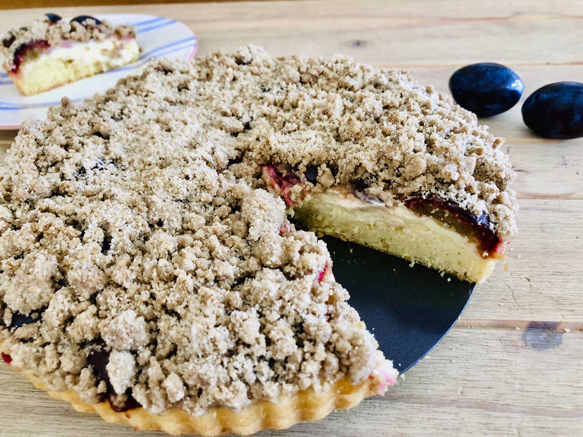 Plum_Crumb_Cream_Cheese_Cake_Cut_Piece.jpg