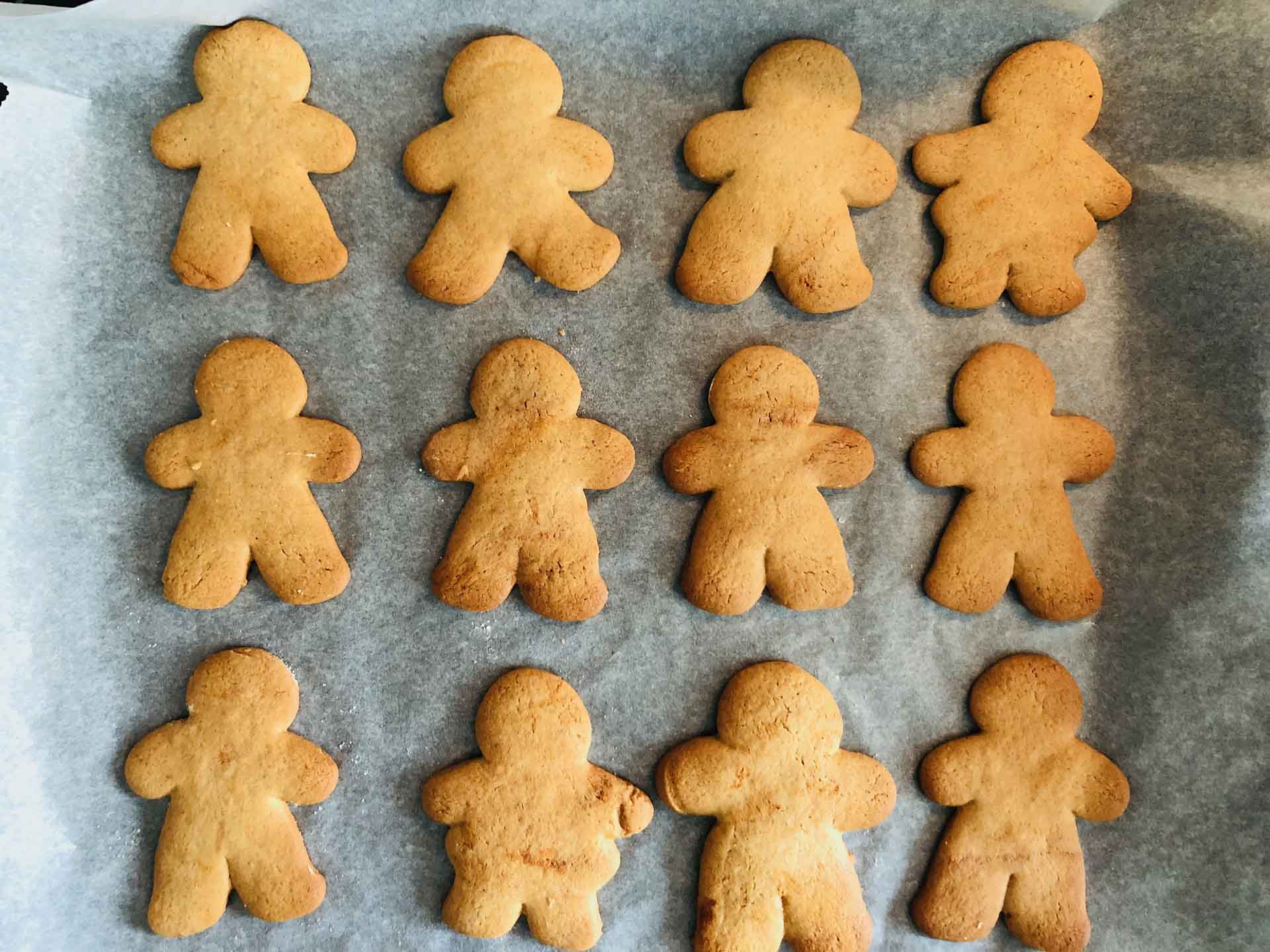 Gingerbread_Bakes_Cookies.jpg