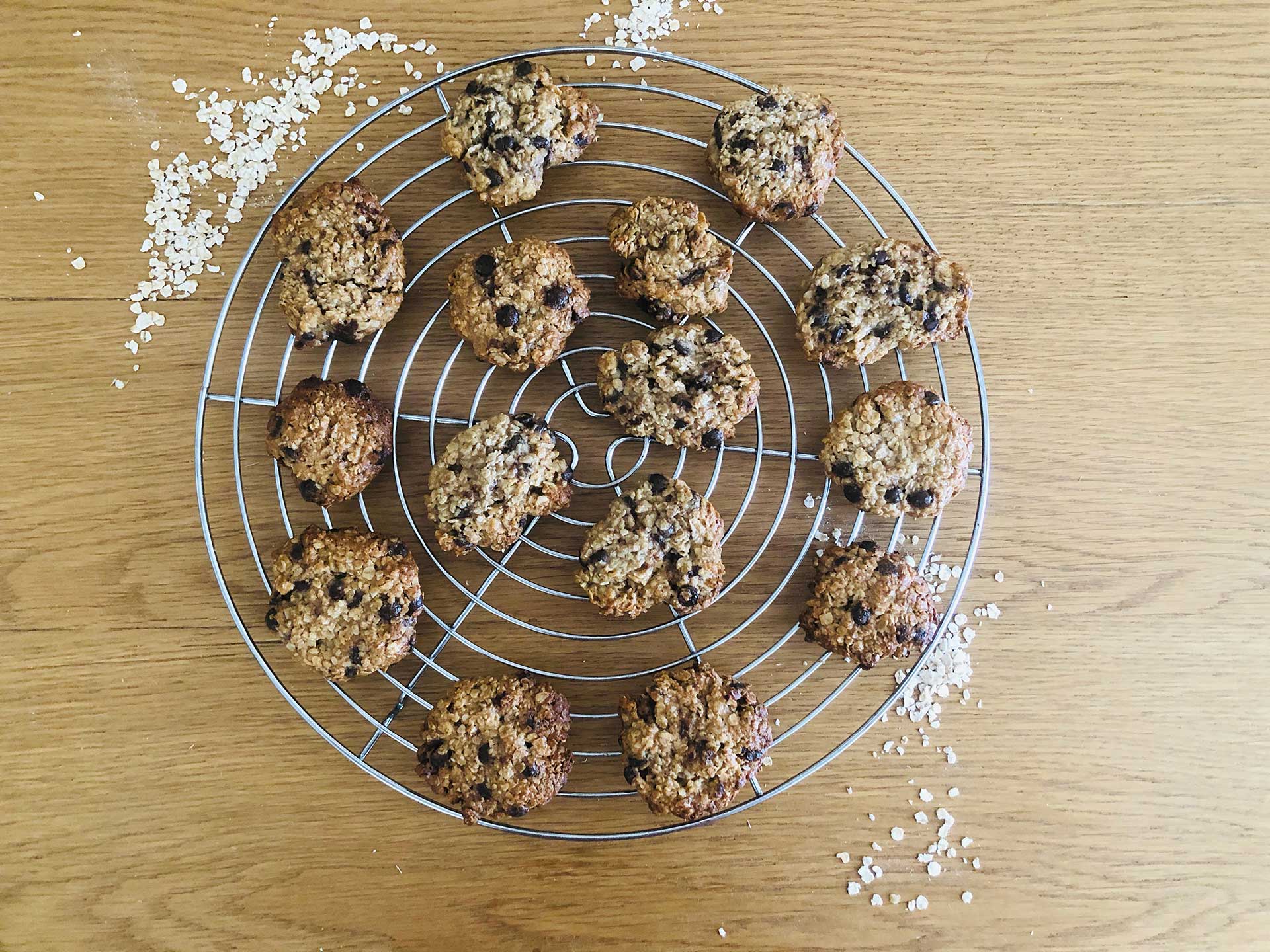 Oatmeal_Cookies_Cookies_Cooling_On_Wire_Rack_From_Above.jpg