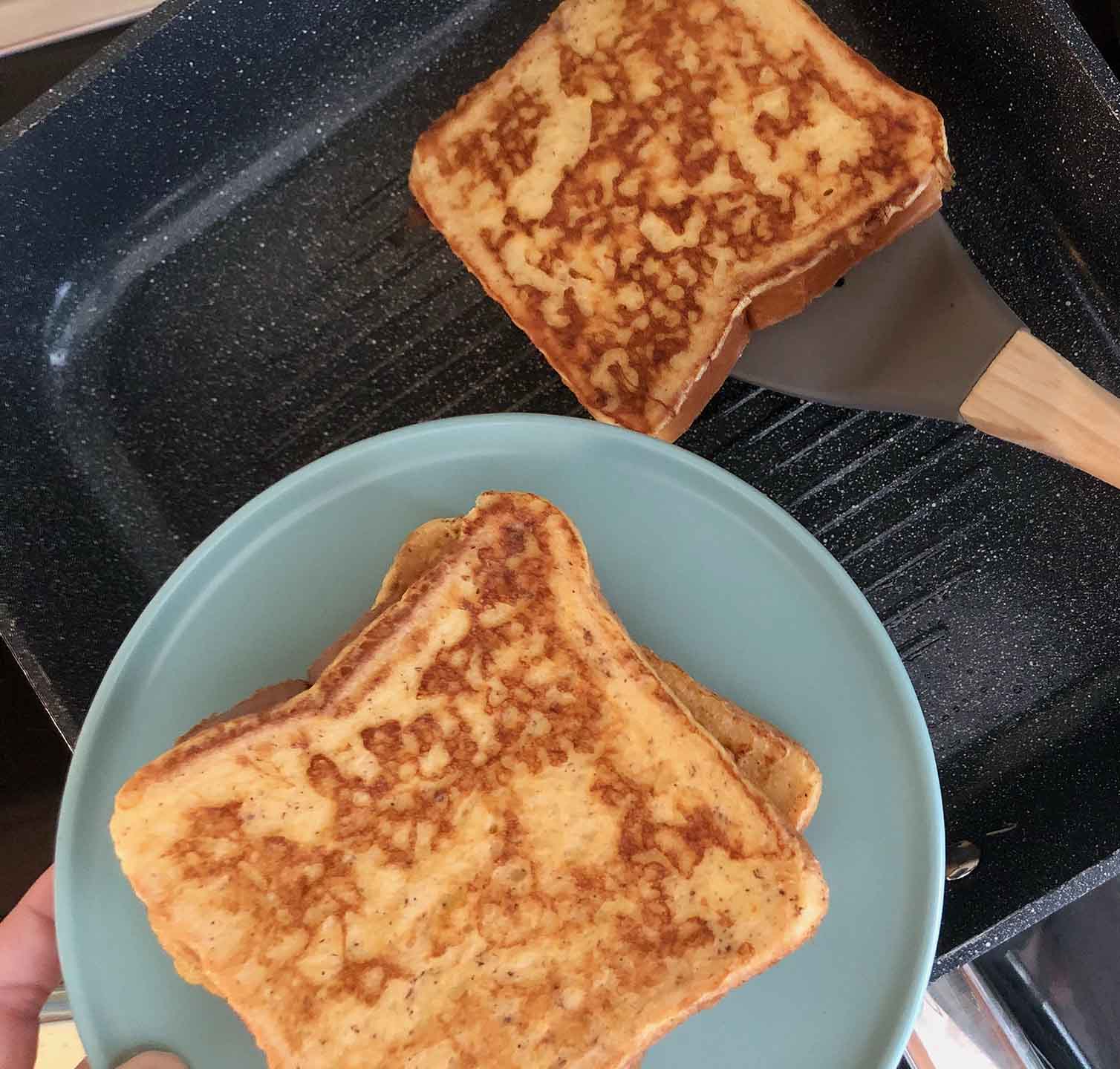 French_Toast_Serving.jpg