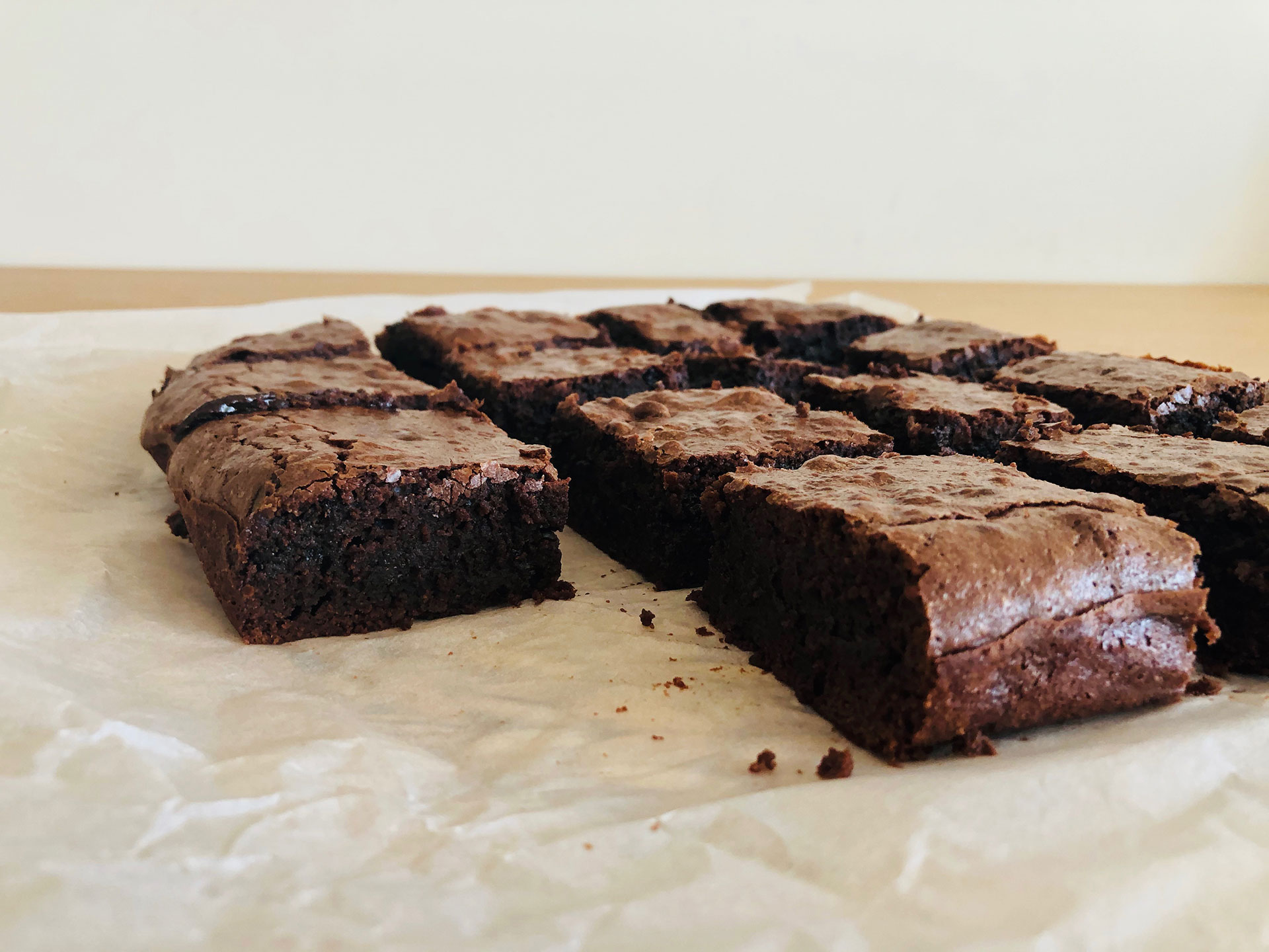 Chocolate_Brownies_on_Sheet.jpg