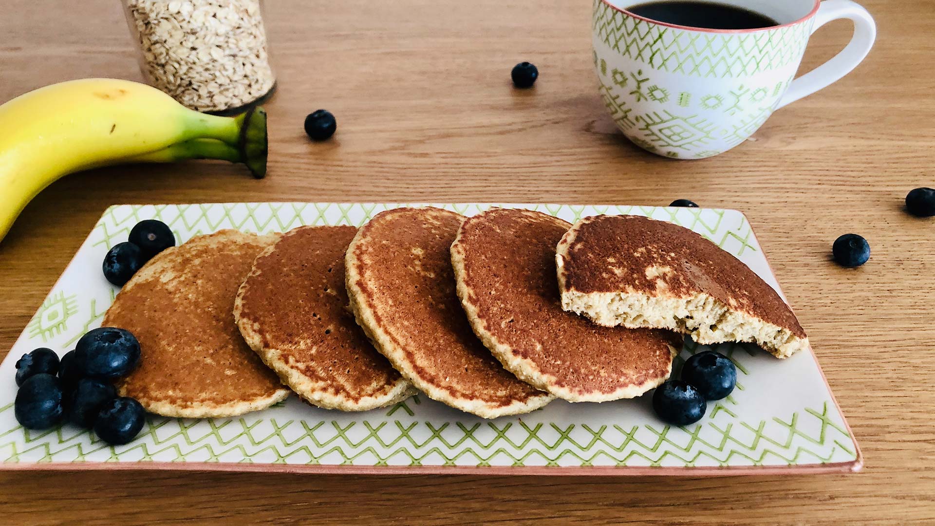 Oat Banana Pancakes