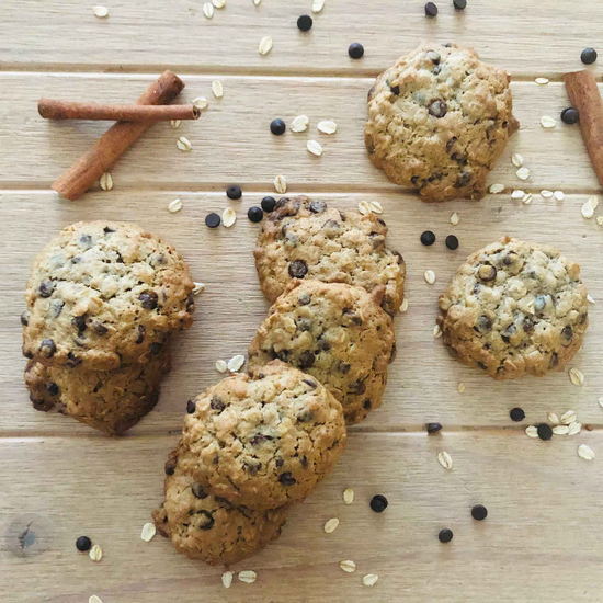 Oat Cinnamon Chocolate Chip Cookies